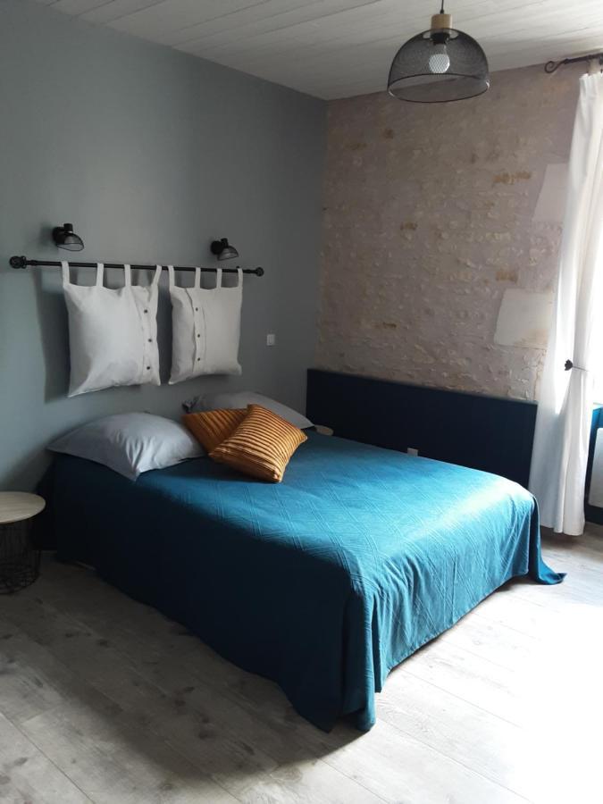 Apartmán La Tourterelle Thaims Exteriér fotografie