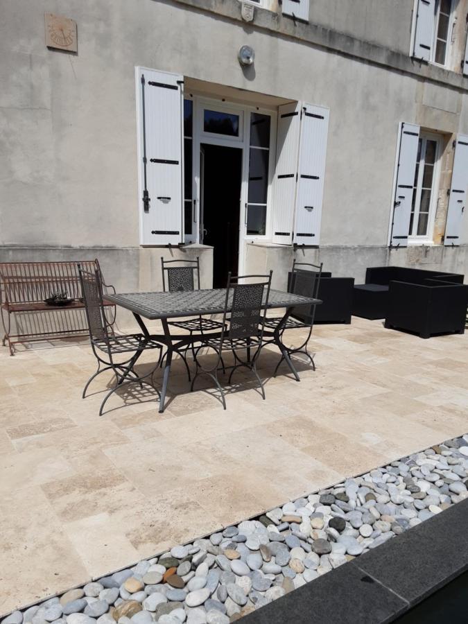 Apartmán La Tourterelle Thaims Exteriér fotografie